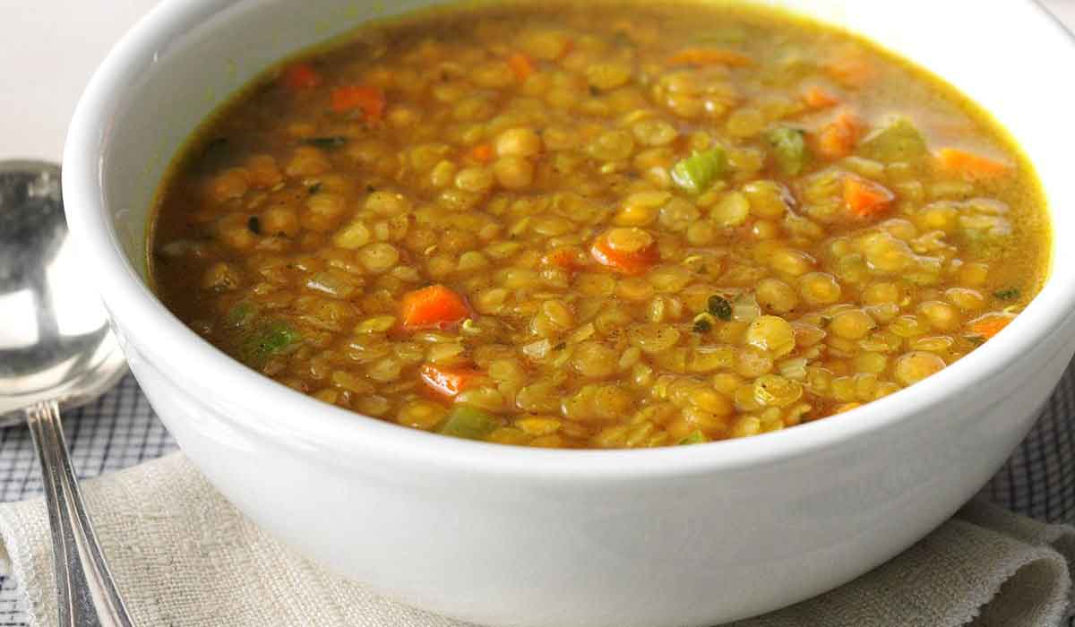 شوربة العدس