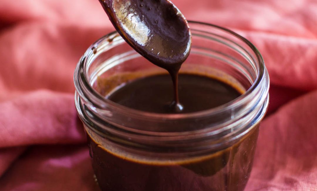 d8b5d988d8b5-d984d984d983d98ad983-d8a8d8a7d984d8b4d988d983d988d984d8a7-e28093-d8b5d988d8b5-d8a7d984d8b4d988d983d988d984d8a7-d988d8a7d984d982d8b7d8b1 صوص للكيك بالشوكولا – صوص الشوكولا والقطر