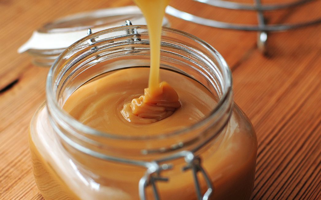 d8b5d988d8b5-d984d984d983d98ad983-d8a8d8a7d984d8b4d988d983d988d984d8a7-e28093-d8b5d988d8b5-d8a7d984d983d8b1d8a7d985d98ad984 صوص للكيك بالشوكولا – صوص الكراميل