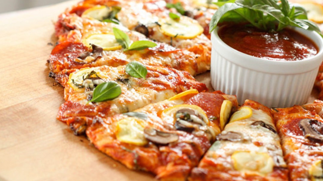 d8b7d8b1d98ad982d8a9-d8b9d985d984-d8a8d98ad8aad8b2d8a7-d8a7d984d8b7d8a7d8b3d8a9 طريقة عمل البيتزا لأكثر من نوعٍ مع معرفة سر نجاحها