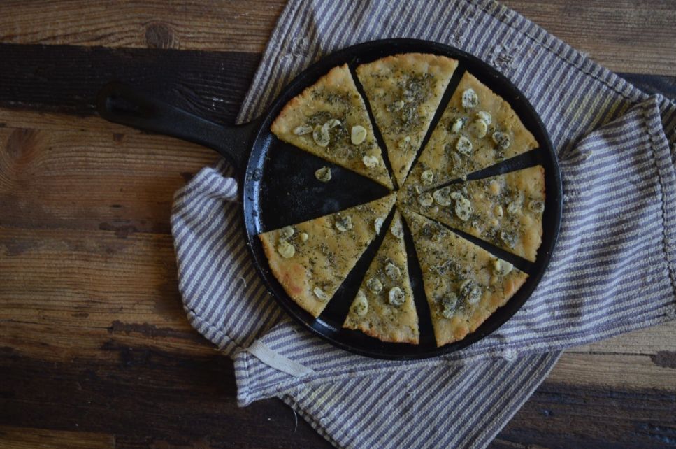 طريقة عمل خبز بالثوم والجبن (شرائح الخبز)