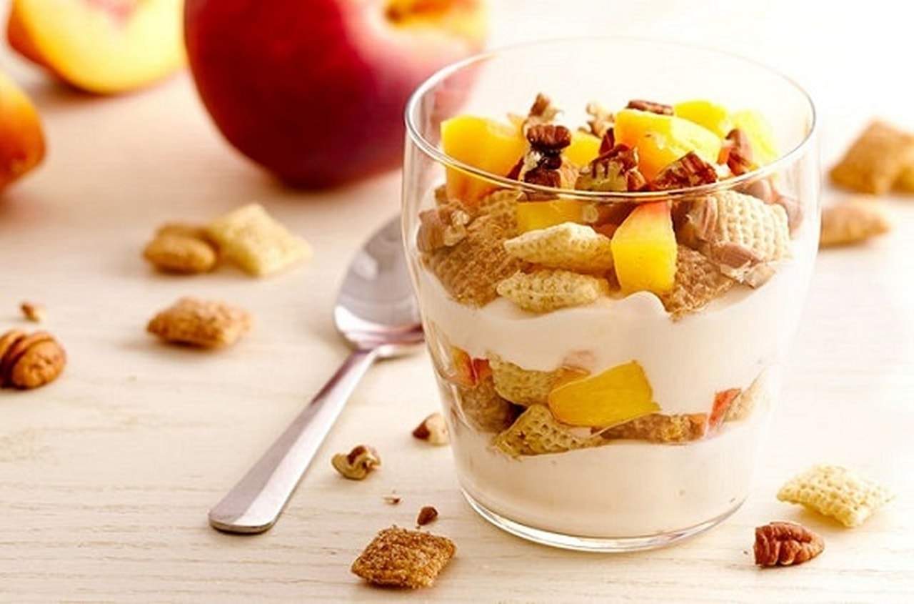 طريقة عمل كاسات الخوخ بالروب والجوز