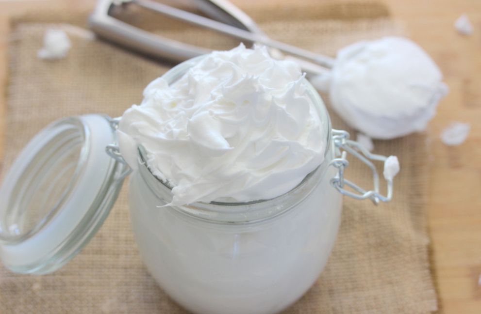 d8b7d8b1d98ad982d8a9-d8b9d985d984-d983d8b1d98ad985d8a9-d8a7d984d8aed981d982-d8a8d8a7d984d8b2d8a8d8afd8a9 طريقة عمل كريمة الخفق بالزبدة