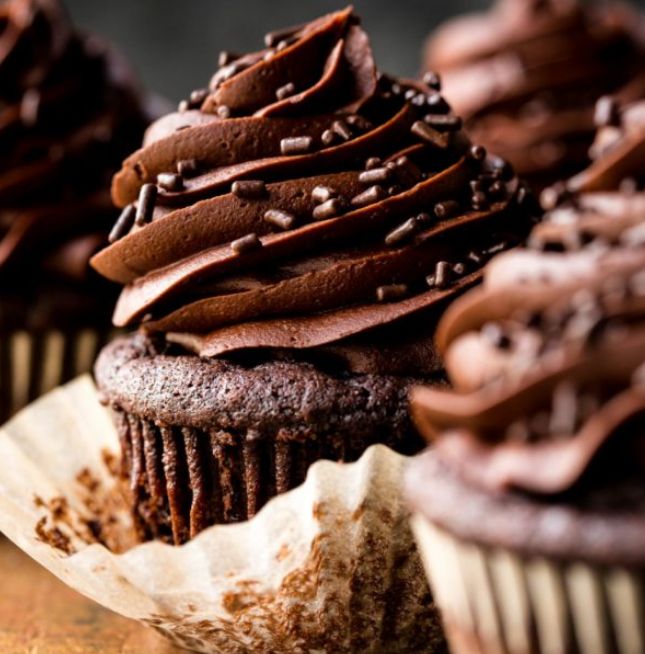 d983d8a8d983-d983d98ad983-d8a7d984d8b4d988d983d988d984d8a7d8aad8a9 كبك كيك الشوكولاتة طريقة عمل كب كيك بالشوكولاتة