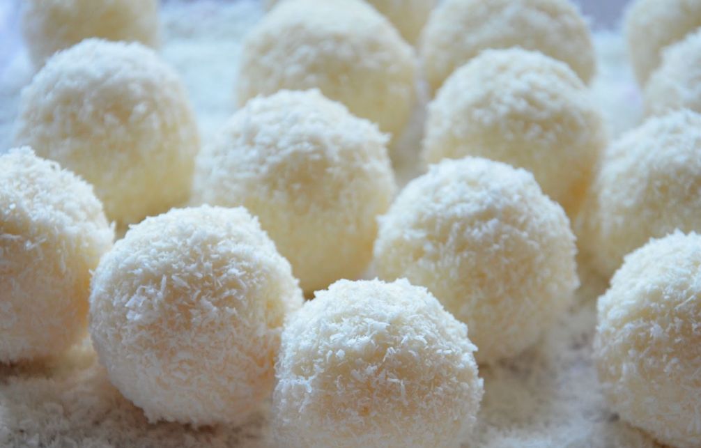 d983d8b1d8a7d8aa-d8acd988d8b2-d8a7d984d987d986d8af-d8a8d8a7d984d8b4d988d983d988d984d8a7-d8a7d984d8a8d98ad8b6d8a7d8a1 كرات جوز الهند بالشوكولا البيضاء