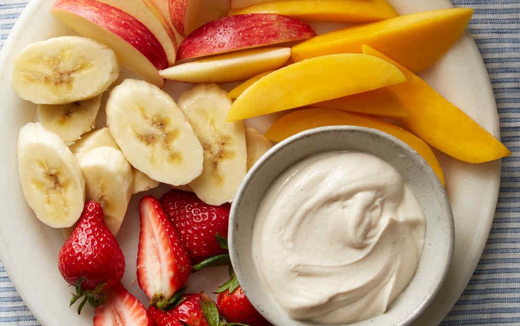 d983d8b1d98ad985d8a9-d8a7d984d984d8a8d986-d985d8b9-d8a7d984d981d8a7d983d987d8a9-d8a7d984d985d982d8b7d8b9d8a9 كريمة اللبن مع الفاكهة المقطعة