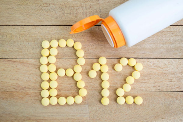 كيفية علاج نقص فيتامين b12