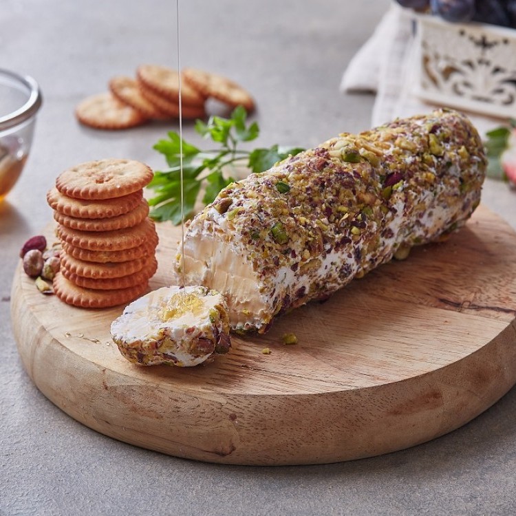 d98ab5c0f7f434d2b098b97aca894046_w750_h750 جبن بالأعشاب والفستق لمقبلات فاخرة