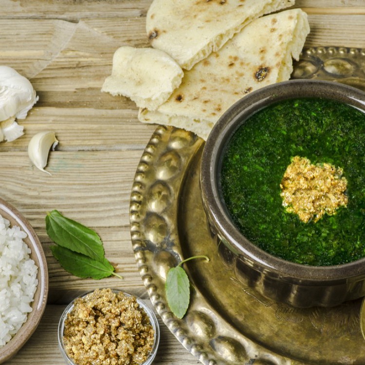 dd5e8bfe2bbb5e6aae03cb65cc092ced_w750_h750 ملوخية ناعمة بالدجاج