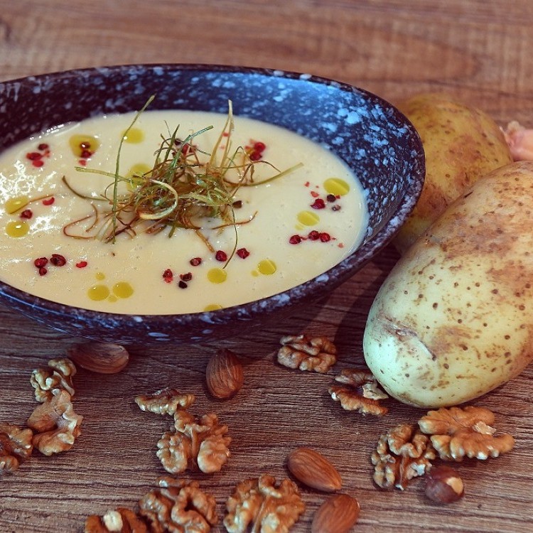 شوربة البطاطس والكرّاث