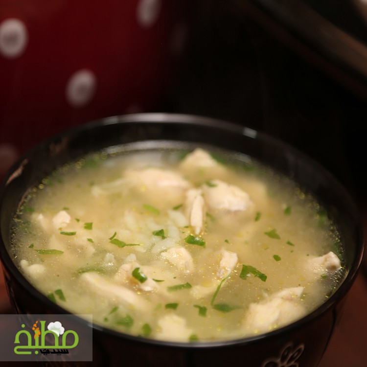 شوربة الدجاج بالأرز خطوة بخطوة بالصور