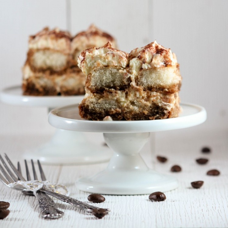 f18e36845a5ff37e65bf04d7ecbd7be8_w750_h750