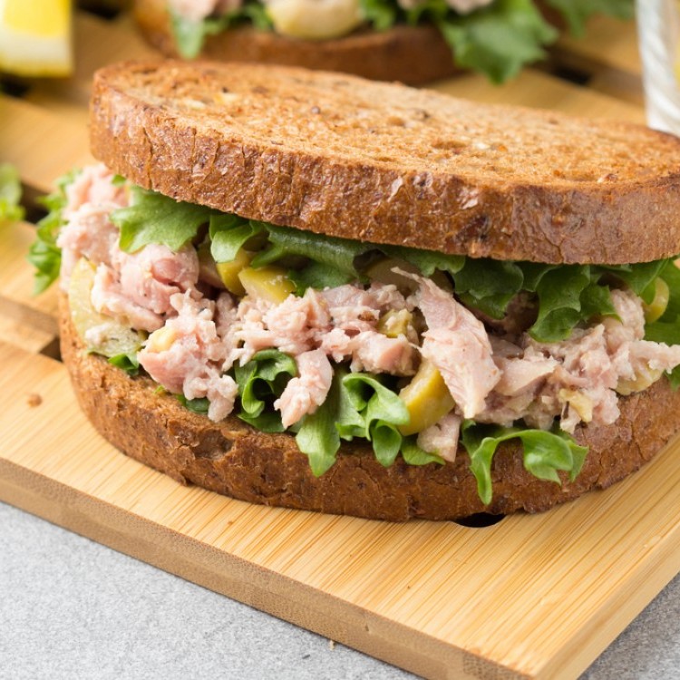 f32a767130b478884e1bab5c034cc49d_w750_h750 ساندويش تونة بالزيتون الأخضر