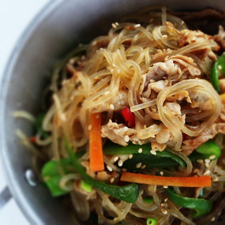 f433efab473b92e699ffef2d0dd4d824_w750_h750 نودلز باللحم بصلصة التيرياكي