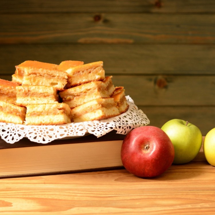 كيك التفاح السريع