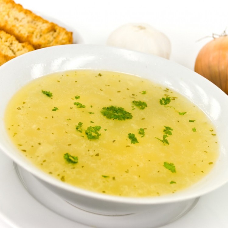 شوربة مرق الدجاج