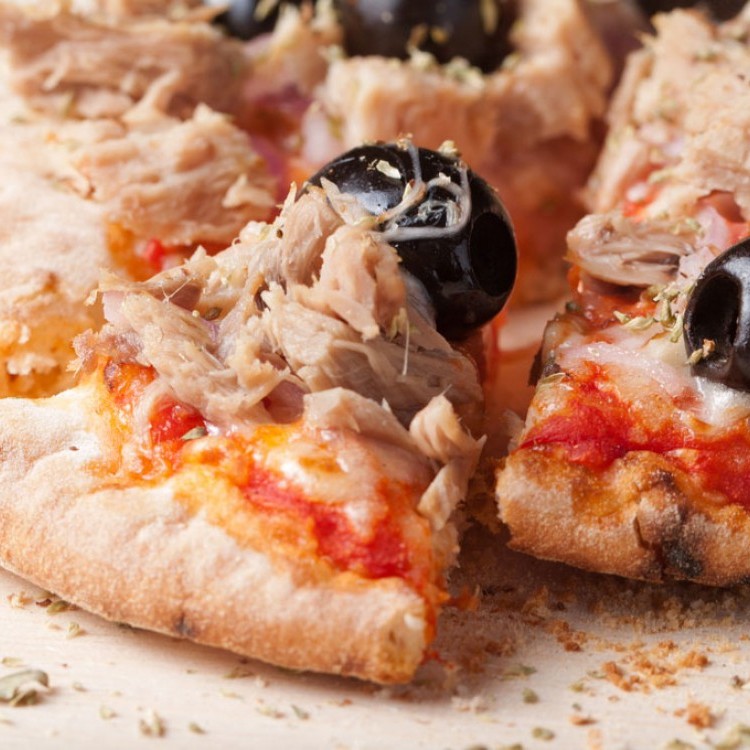 fc1c01c6cdcce715a943c27b5dceaa67_w750_h750 بيتزا التونة