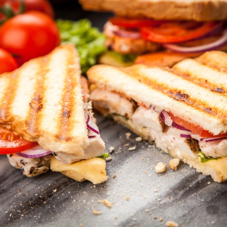 ساندويش دجاج مشوي للسحور