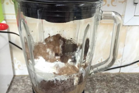 كيكة الشوكلاته الذيذة والسريعة 8