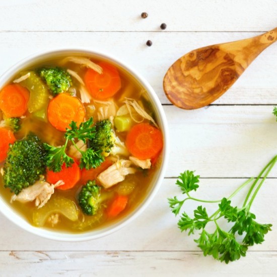 شوربة الدجاج بالخضار الصحية