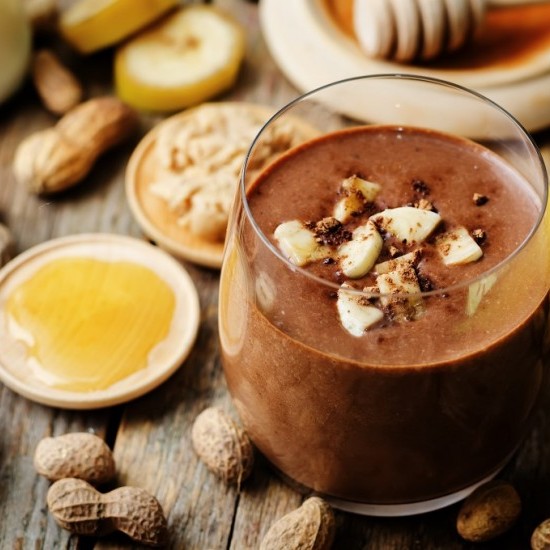 4b6a4bdfbef130a9b1f0504d947ee64e_w550_h550 سموثي زبدة الفول السوداني والشوكولاتة