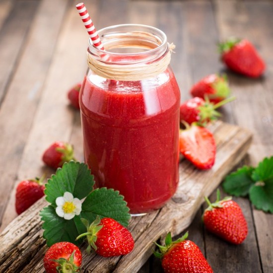 562e09ffb8ae941416f09c34492cd4af_w550_h550 عصير سلاش الفراولة