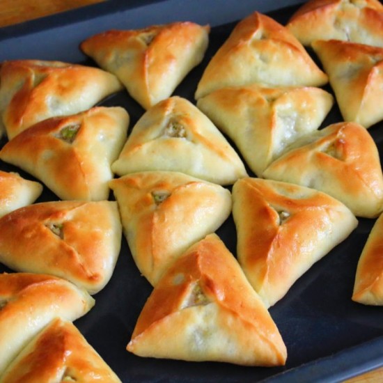 9bb83b95049704a2ed43b0a91e45411f_w550_h550 فطائر البطاطس المهروسة