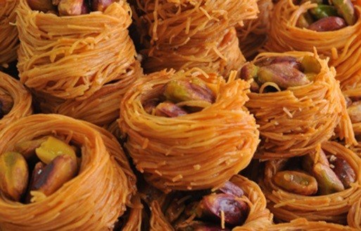 d8b7d8b1d98ad982d8a9-d8b9d985d984-d8b9d8b4-d8a7d984d8a8d984d8a8d984-d8a8d8a7d984d981d8b3d8aad982-d8a7d984d8add984d8a8d98a طريقة عمل عش البلبل بالفستق الحلبي