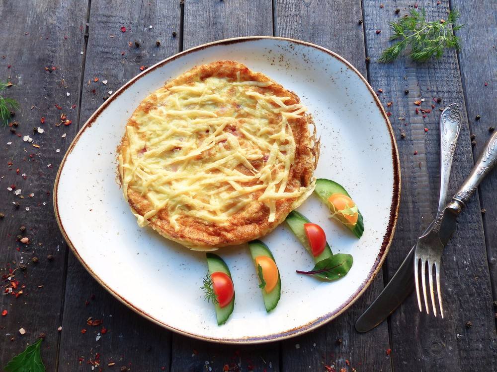 طريقة عمل أومليت بالجبنة الشيدر https://ouklat.com/wp-content/uploads/2021/01/4e0f07c6824fee0e31dbdaa8e477de4f14ed7558-3.jpg