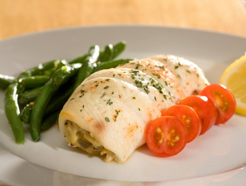 طريقة عمل سمك فيليه محشي https://ouklat.com/wp-content/uploads/2021/04/80c9bd6730363236e26db41dc1c4206a3494c918-2.jpg