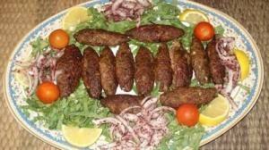 كفتة اللحم بالبصل والنعناع https://ouklat.com/wp-content/uploads/2021/10/9b115837746f2bb9c04bba61d021d1e1a7bbe3e1-2.jpg